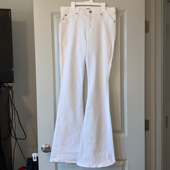 Hudson Jeans Denim - Hudson Midrise Mia White Flare Jean Size 29